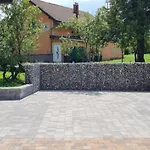 Nocleg ze śniadaniem Nona Bb *