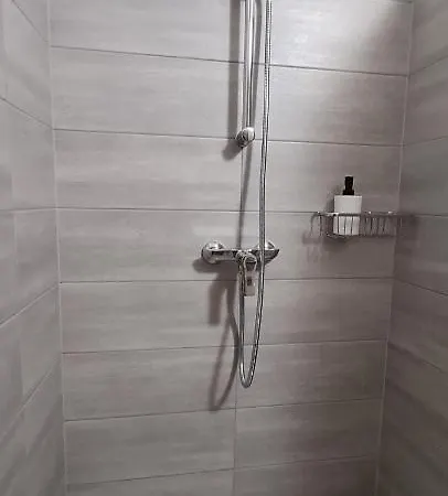 Nona Bb Panzió *